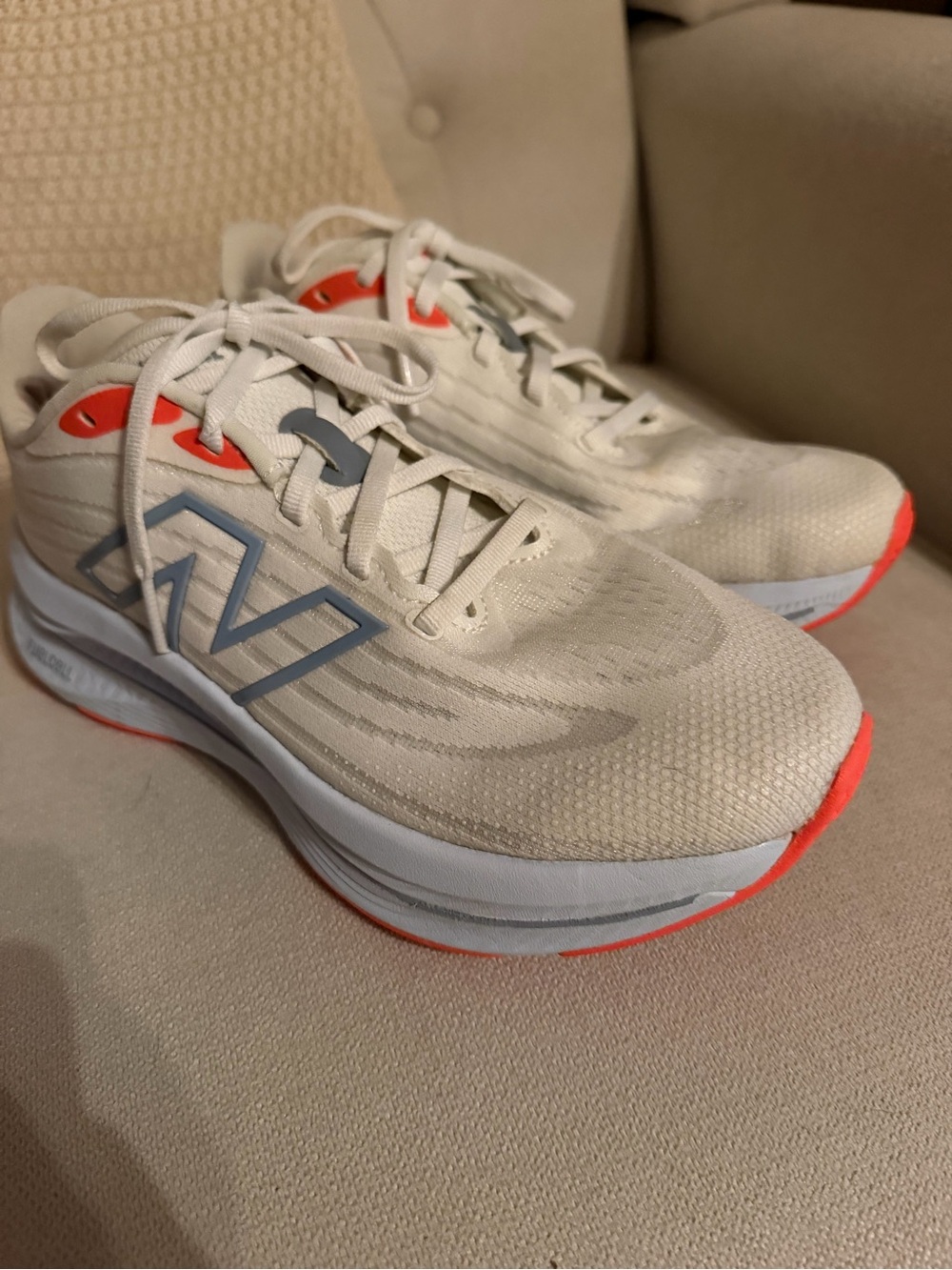 New Balance Women’s Fuelcell Walker Elite athletic Shoes